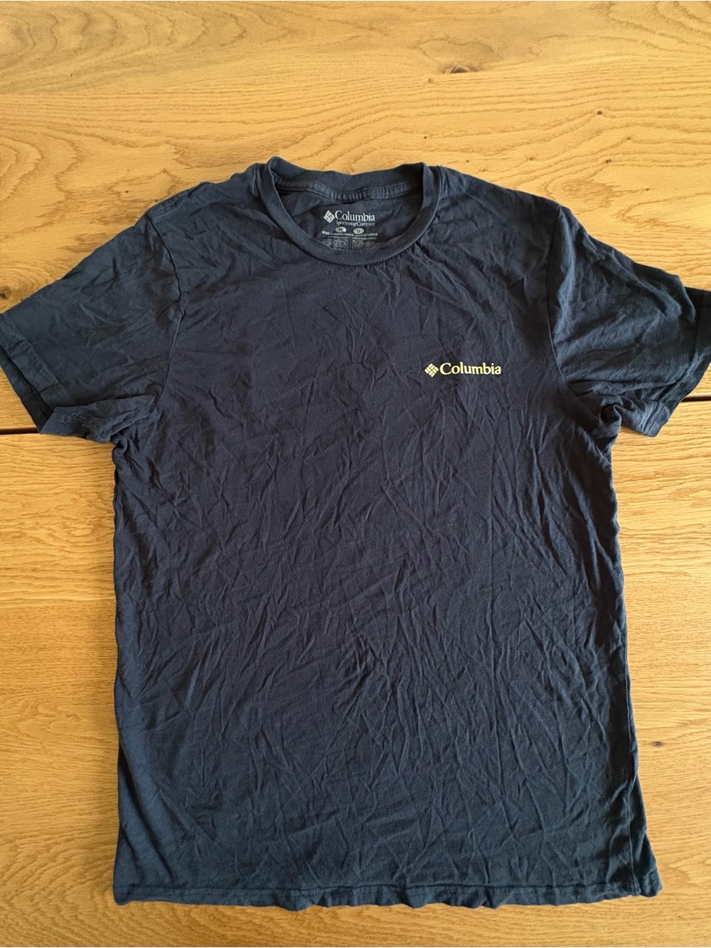 Columbia Mens Graphic T Shirt Medium Black Bear Mountain Short Sleeve Outdoor